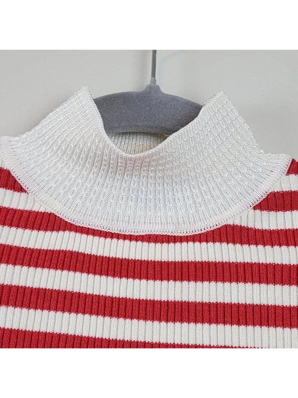 Scotch and Soda red white stripes turtleneck sweater sz XS stretchy